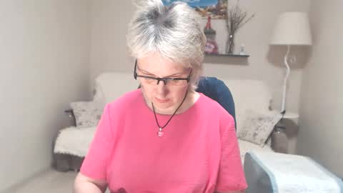 Leila Kinky online show from May 16, 4:09 am
