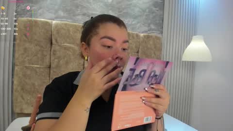 leilapons online show from January 14, 5:40 pm