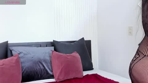 Snapshot of leily_pink chatting on March 16, 7:29 pm Leily online show from March 16, 7:29 pm