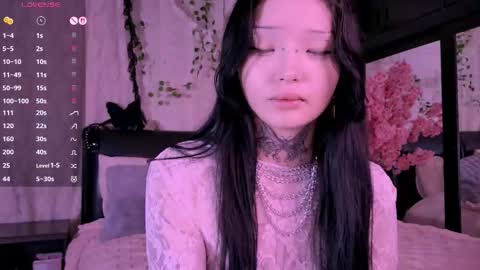 Snapshot of lein_bone chatting on October 25, 12:18 am Lein online show from October 25, 12:18 am