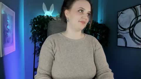 Lela online show from February 21, 10:22 pm