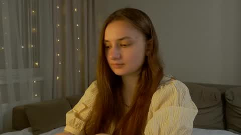 Lelia online show from April 14, 7:42 pm