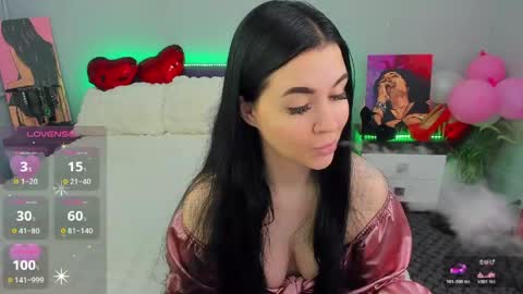 LellitClark online show from May 17, 7:43 pm