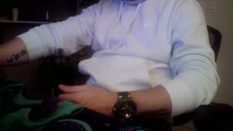 Snapshot of lemaleetsoncock chatting on January 11, 11:32 pm lemaleetsoncock online show from January 11, 11:32 pm