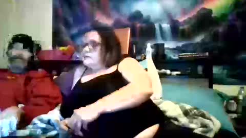 Snapshot of lena613 chatting on October 20, 3:40 am lena613 online show from October 20, 3:40 am