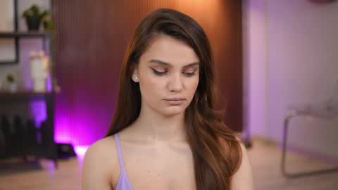Lena Laurent online show from May 14, 9:05 am