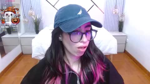 Lena online show from October 18, 8:53 pm