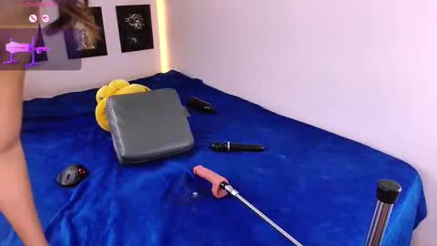 Lenaandwilliam online show from February 4, 7:42 pm