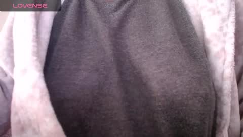 lenagolden online show from October 15, 9:42 am