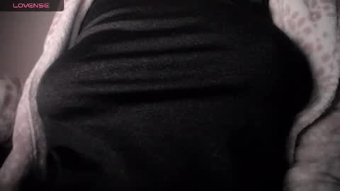 Snapshot of lenagolden chatting on February 12, 1:44 am lenagolden online show from February 12, 1:44 am