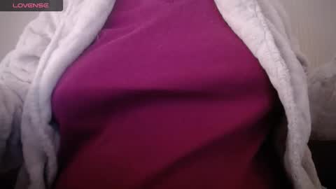 Snapshot of lenagolden chatting on February 13, 7:48 am lenagolden online show from February 13, 7:48 am