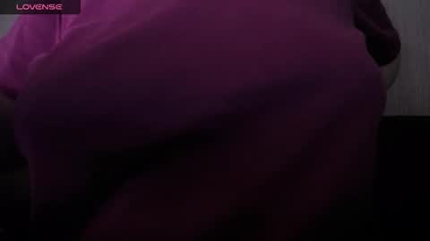 Snapshot of lenagolden chatting on April 2, 2:15 pm lenagolden online show from April 2, 2:15 pm