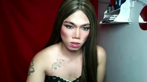 Snapshot of lenawet_0520 chatting on October 23, 11:14 pm lena online show from October 23, 11:14 pm