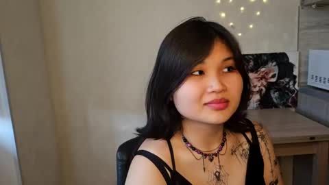 Min online show from April 27, 10:24 am