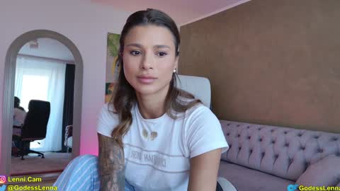 Lenna Goddess online show from September 28, 5:57 am