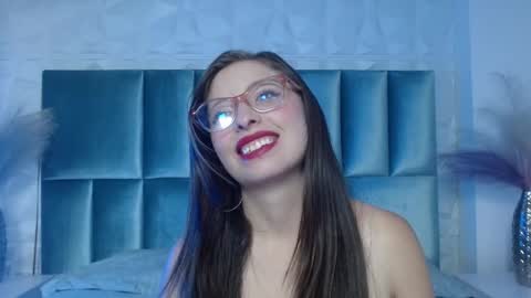 Lenna  online show from May 11, 3:07 pm