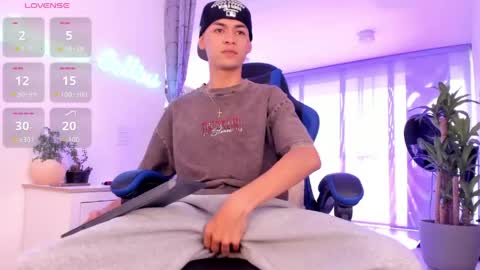 Lenner INDEPENDENT MODEL online show from April 20, 3:26 pm