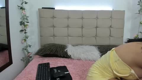 lennox_amy online show from May 8, 1:38 pm