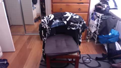 Pussylicker online show from October 17, 11:51 pm