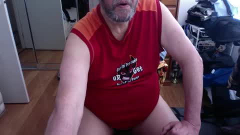Pussylicker online show from October 25, 11:32 pm