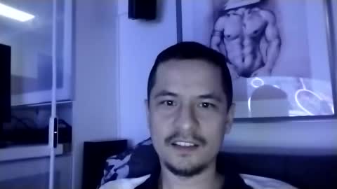 Snapshot of lentierra chatting on April 2, 9:45 pm lentierra online show from April 2, 9:45 pm