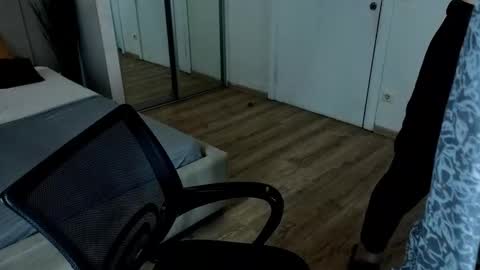 LEO online show from January 8, 3:58 pm