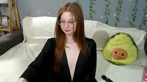 Leo and Lori online show from February 19, 11:23 pm