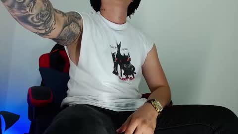 Yesid online show from November 23, 2:55 am