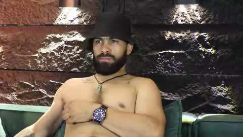 Snapshot of leo_diaz01 chatting on September 25, 2:37 am Leo Diaz online show from September 25, 2:37 am