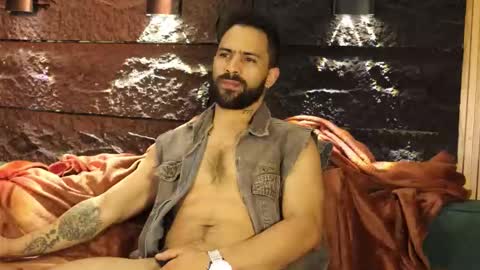 Snapshot of leo_diaz01 chatting on October 13, 11:38 pm Leo Diaz online show from October 13, 11:38 pm