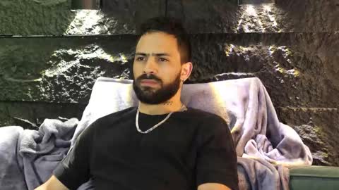 Snapshot of leo_diaz01 chatting on October 23, 1:27 am Leo Diaz online show from October 23, 1:27 am