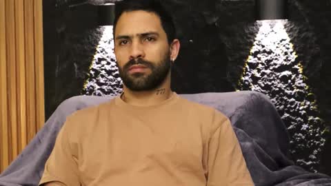 Leo  Diaz online show from February 4, 3:01 am