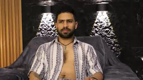 Snapshot of leo_diaz01 chatting on February 13, 3:35 am Leo Diaz online show from February 13, 3:35 am