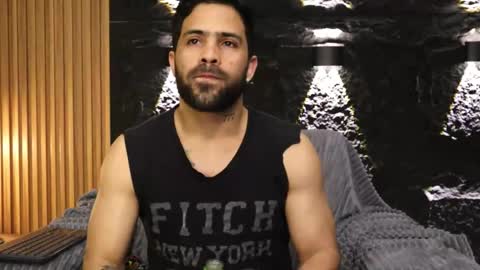 Snapshot of leo_diaz01 chatting on March 15, 11:00 pm Leo Diaz online show from March 15, 11:00 pm