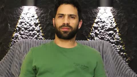 Snapshot of leo_diaz01 chatting on March 22, 3:21 am Leo Diaz online show from March 22, 3:21 am