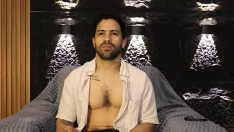 Snapshot of leo_diaz01 chatting on March 26, 2:28 am Leo Diaz online show from March 26, 2:28 am