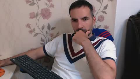 Snapshot of leo_gianni chatting on June 12, 1:32 pm Leo Gianni online show from June 12, 1:32 pm