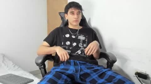 Leo Jones online show from October 3, 12:51 am