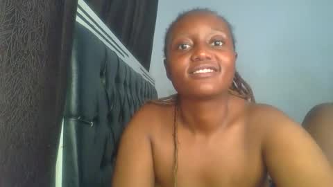 leo_kitty8 online show from April 2, 9:12 pm