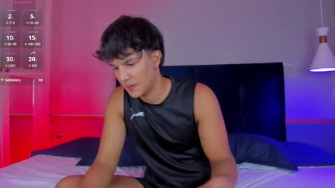 Snapshot of leo_savage_ chatting on October 3, 5:48 am Leo online show from October 3, 5:48 am