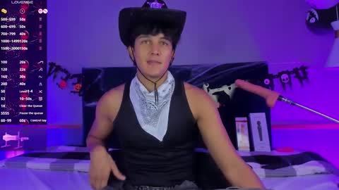 Snapshot of leo_savage_ chatting on November 1, 4:14 am Leo online show from November 1, 4:14 am