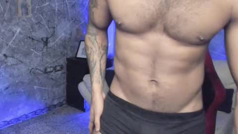 Leo independent model online show from October 1, 11:11 pm