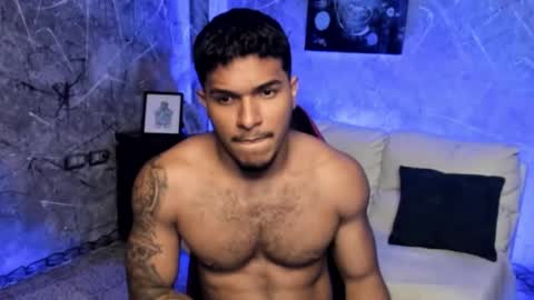 Leo independent model online show from January 7, 3:09 am