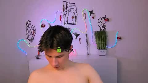 leo_valor online show from January 7, 7:44 am