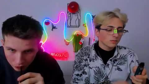 Snapshot of leo_valor chatting on February 22, 7:23 pm leo_valor online show from February 22, 7:23 pm