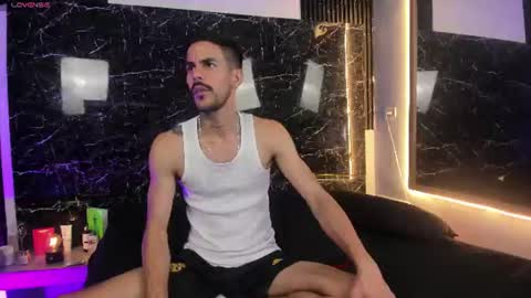 Snapshot of leo_vesper chatting on June 21, 4:48 am leo vesper online show from June 21, 4:48 am