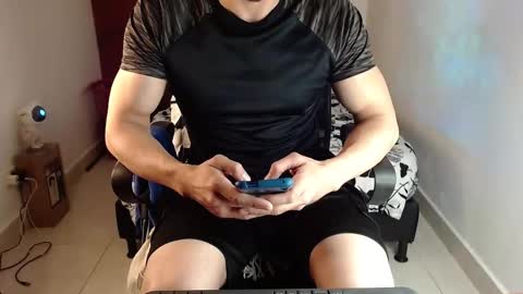 leo online show from November 16, 7:52 pm