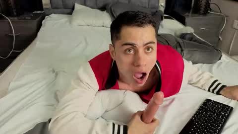 leomonnroe online show from January 15, 7:17 pm