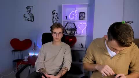 leo online show from December 18, 7:03 am