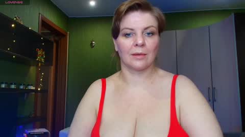 Leona tracie online show from May 17, 10:55 am